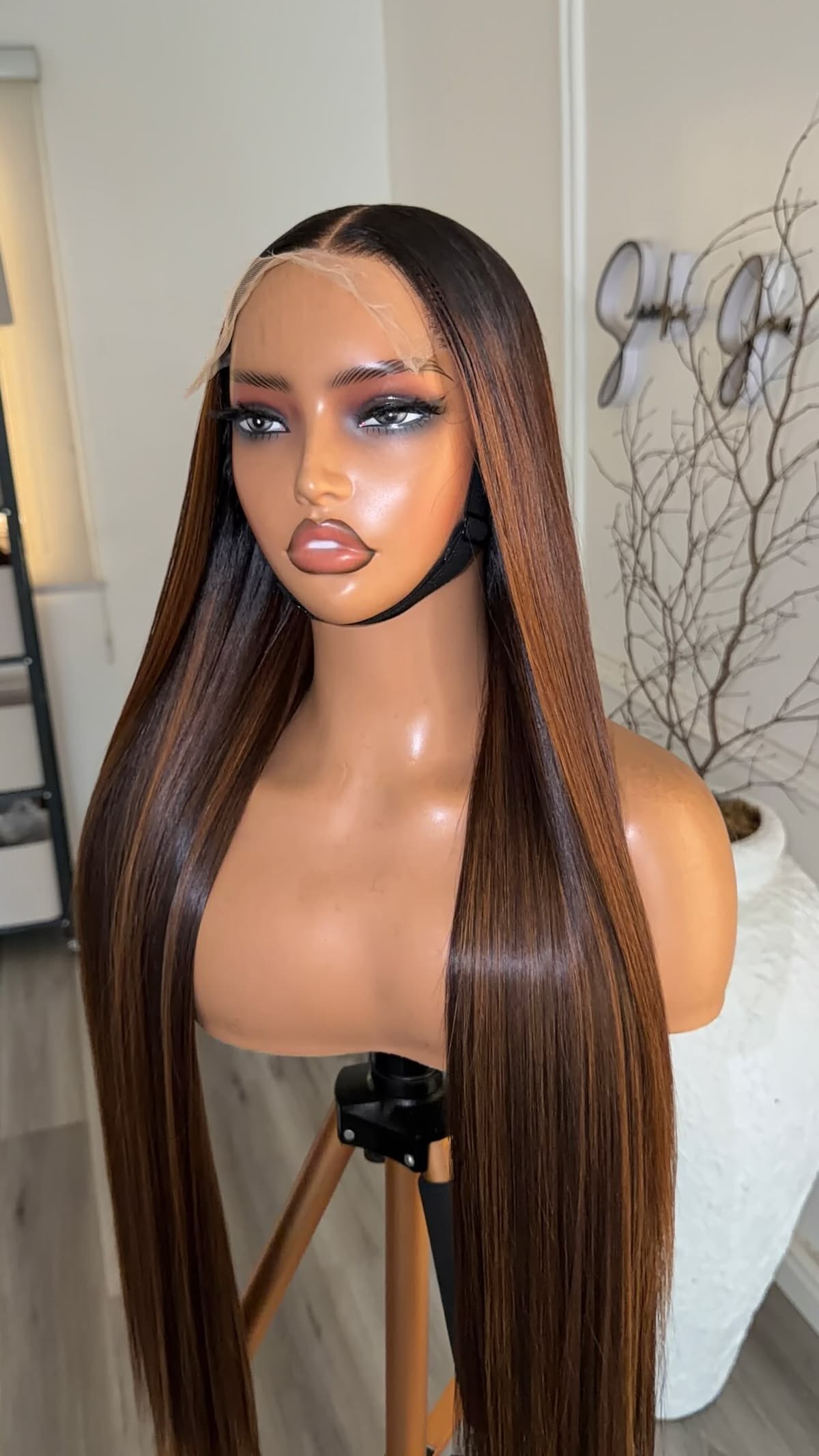 Straight Wig, photo 5